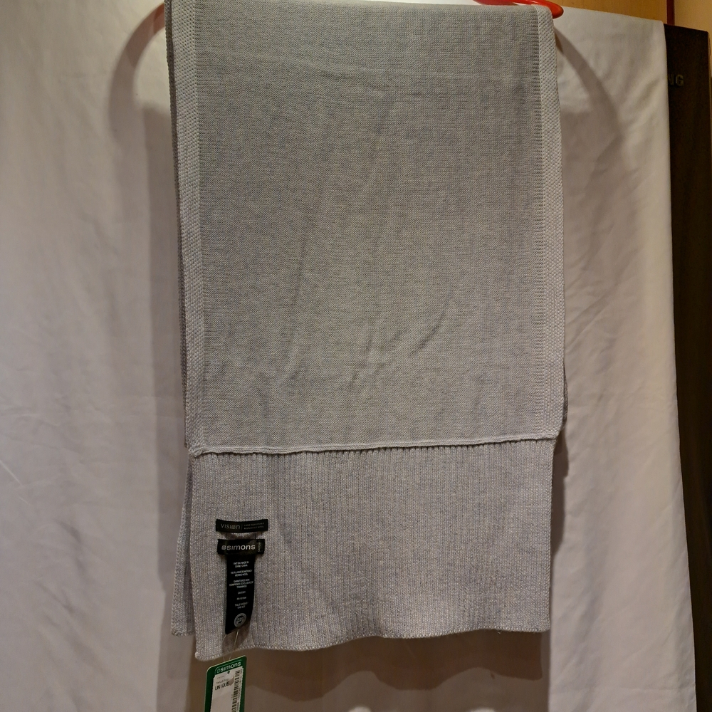 Simons Light Gray Knit Accessory